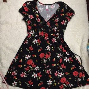 Red and black floral dress Large